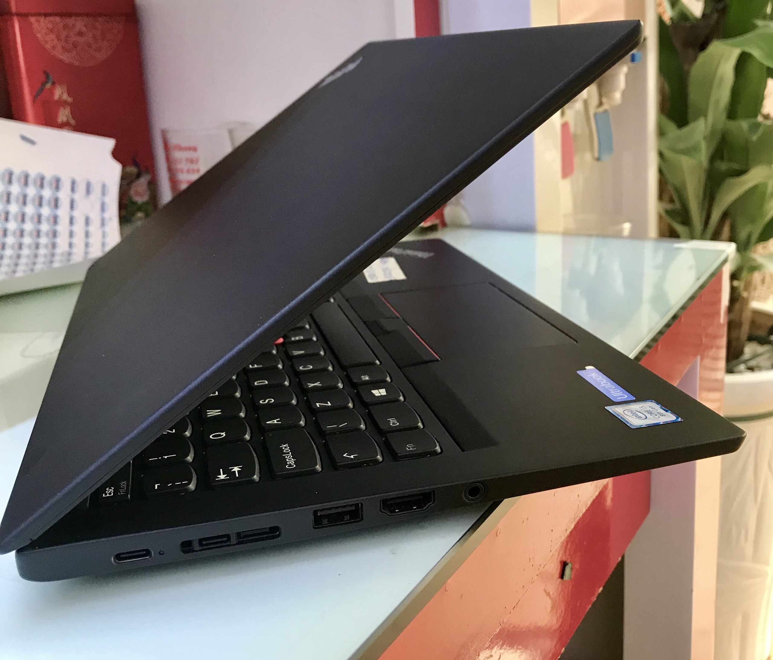 Lenovo Thinkpad X280 Ultrabook nhỏ gọn